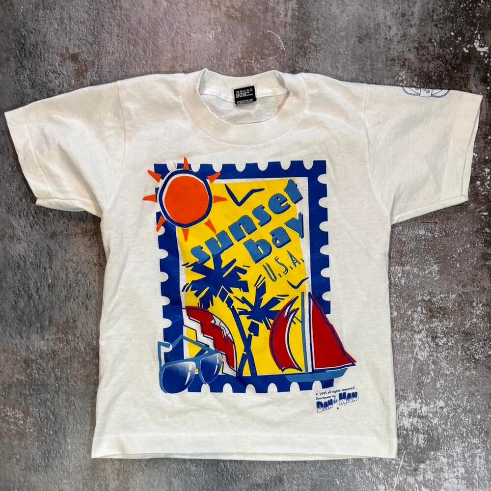 90s Sunset Bay Baby Tee! Vintage Beach Baby tee.